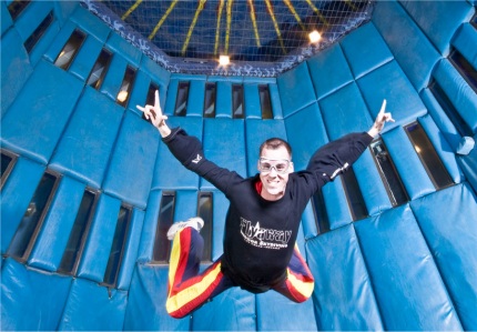 detail_indoorskydiving